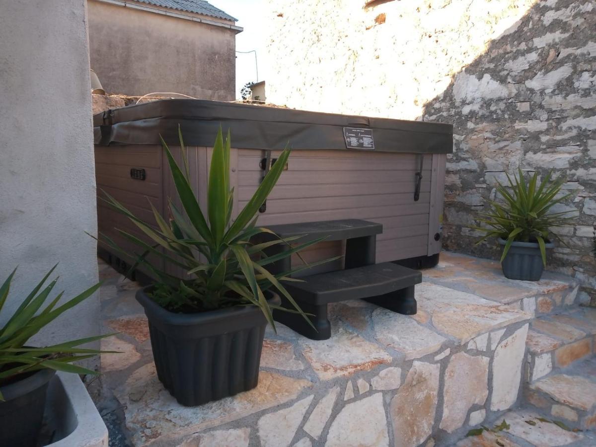 Donje Selo na Šolti Apartments Tomina מראה חיצוני תמונה