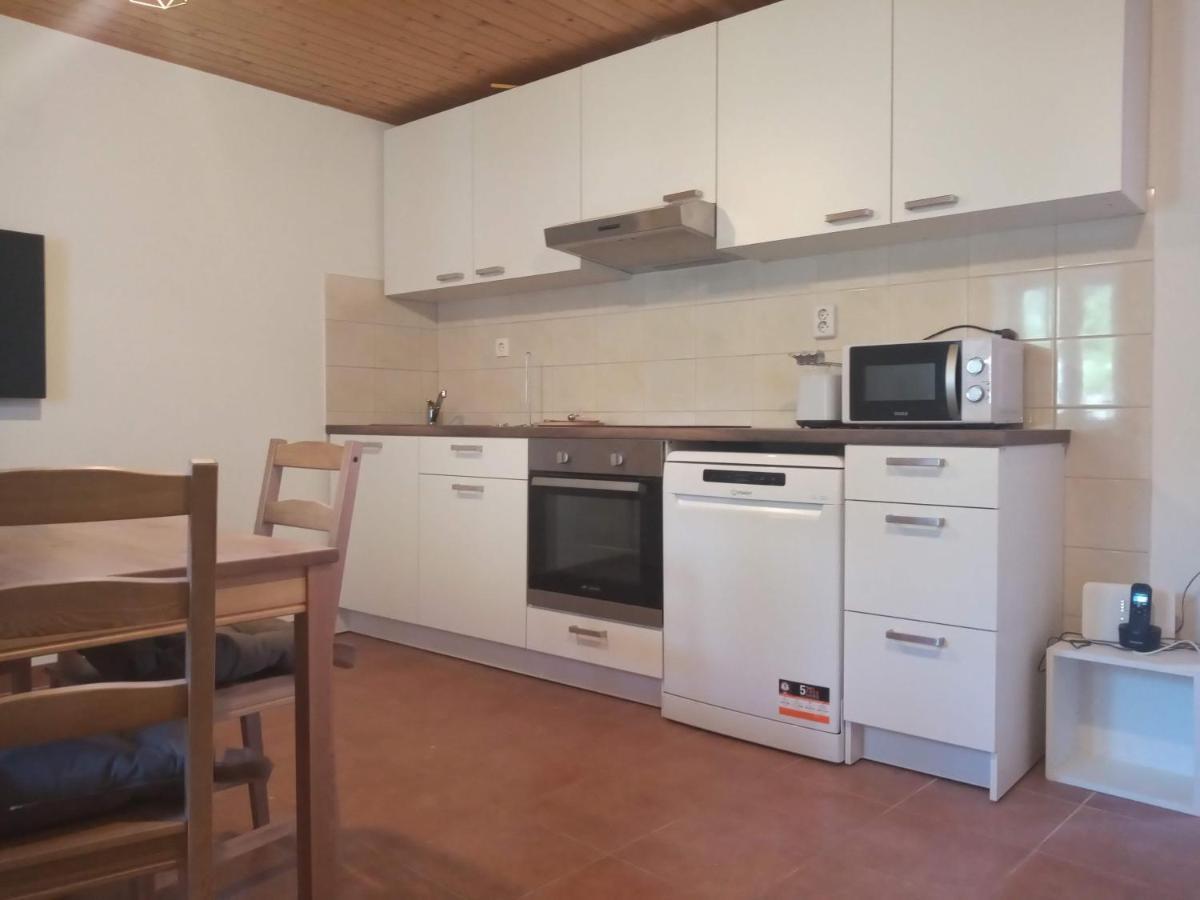 Donje Selo na Šolti Apartments Tomina מראה חיצוני תמונה